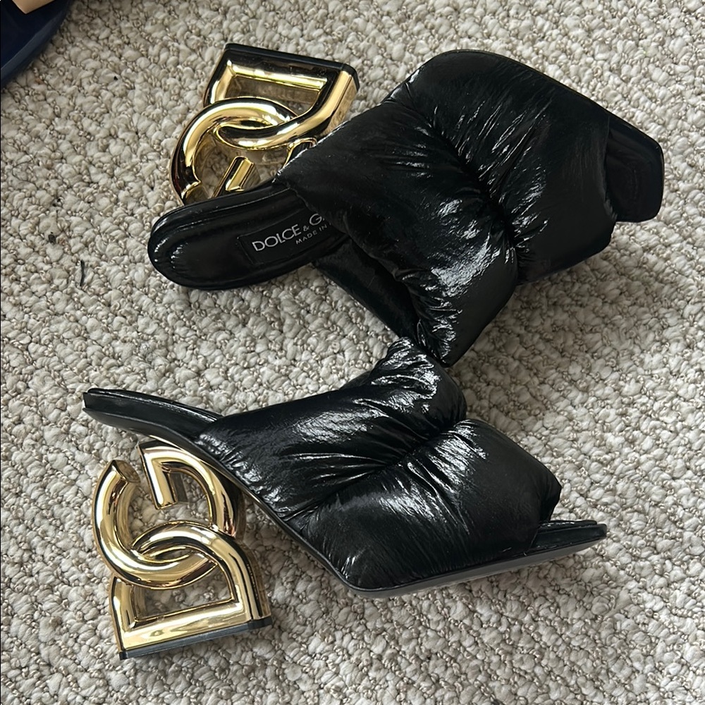 Dolce & Gabbana Black and Gold Heels